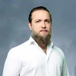 Eduardo Pires